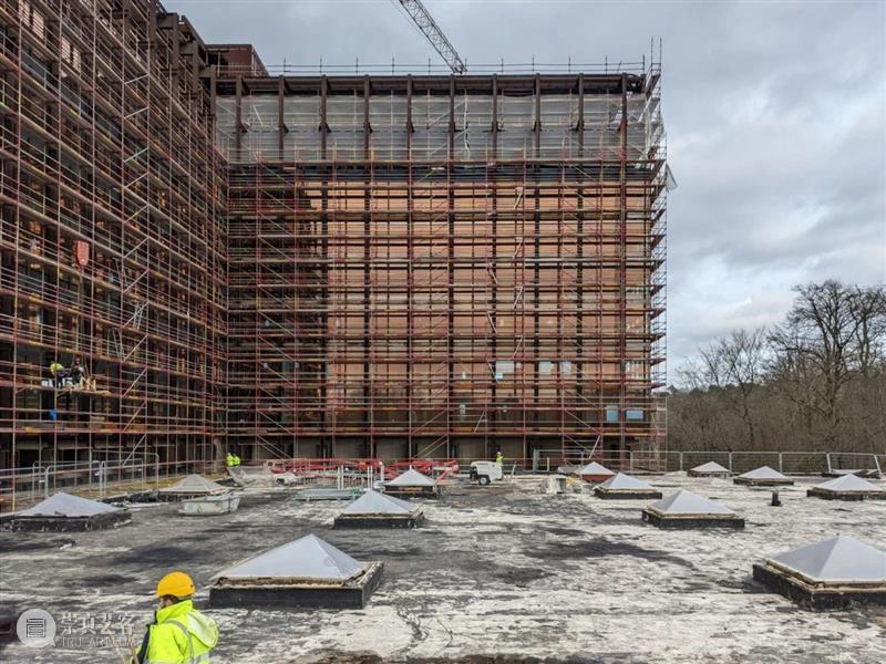 比利时现代建筑遗产更新,经典十字 Royale Belge 视频资讯 ADCNews Belge 现代 建筑 遗产 比利时 瓦兰大道 boulevard Souverain 周围 水塘 崇真艺客
